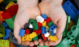 Do LEGO instructions hinder skills for the future?