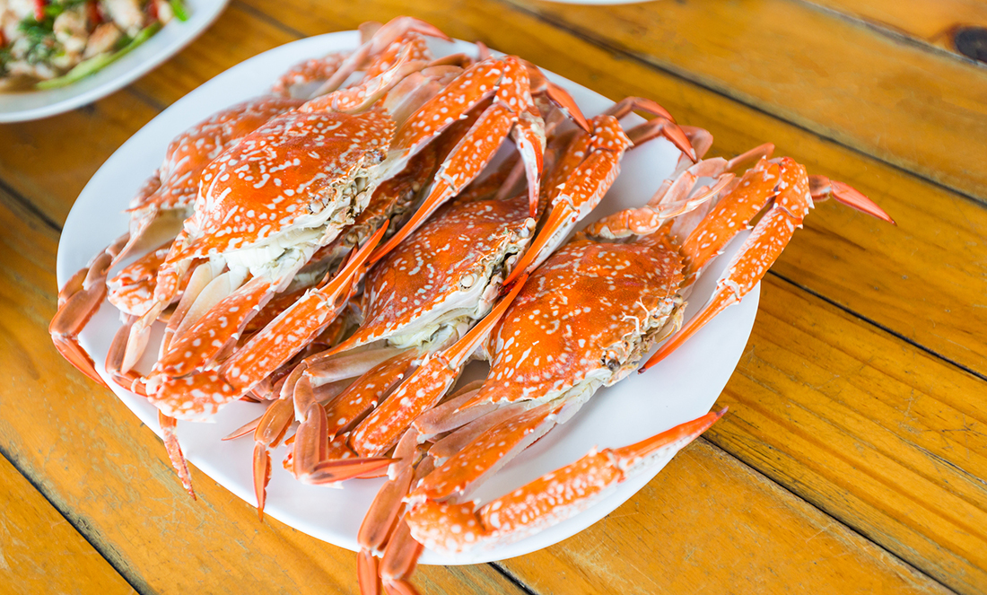 Professional West Australian crab fishers say recreational fishers
