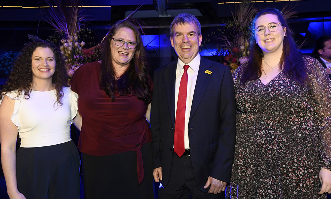 2020s three STEM Shell Aboriginal STEM Student of the Year finalists – Ms Shondell Hayden, Ms Simone Harrington and Ms Kelly Reynolds with Minister Dave Kelly.