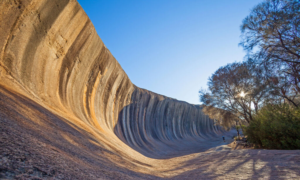 Why is Wave Rock shaped like a wave?