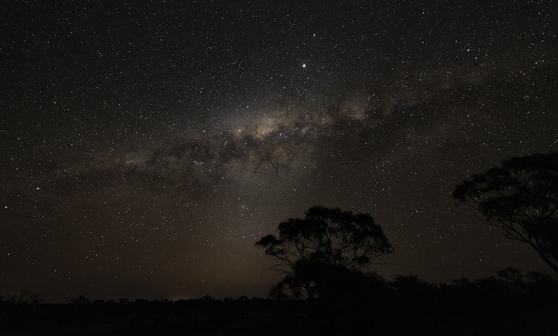 The Milky Way stretching from horizon to horizon in Mingenew, WA.