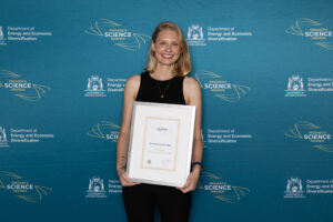 DR JESSICA KRETZMANN IS MAKING DNA ORIGAMI